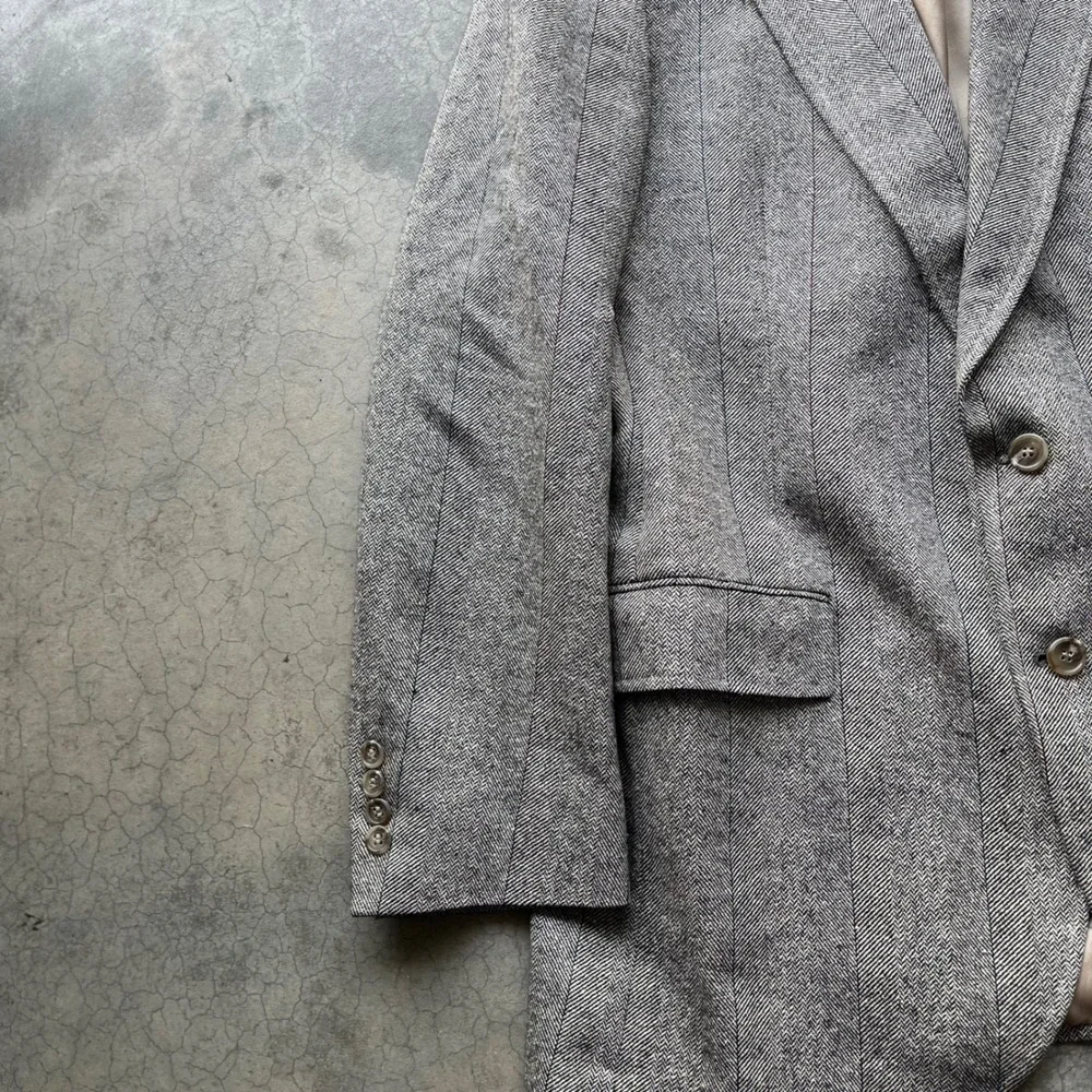 Dillards Racquet Club Mens Gray Herringbone Striped Blazer Sport Coat USA Made